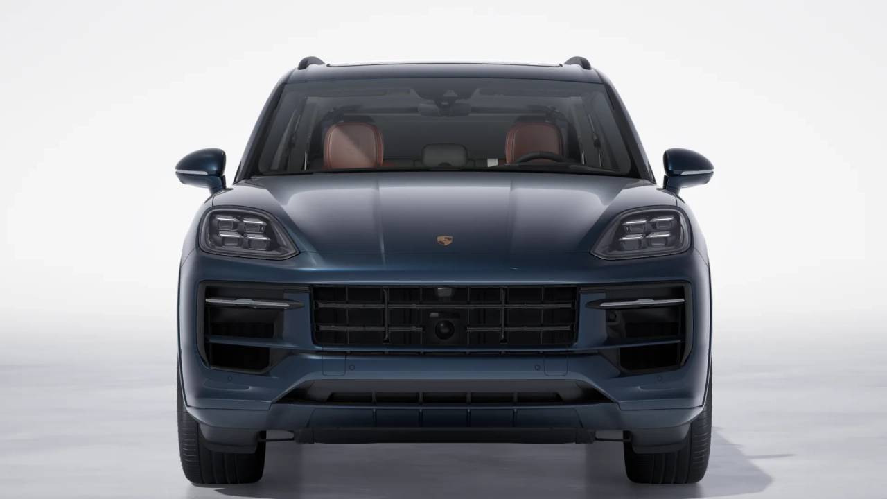2025 Porsche Cayenne GTS photo 9