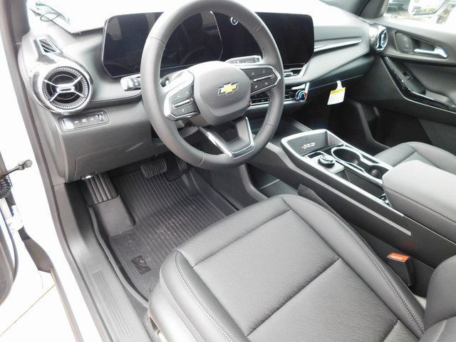 2026 Chevrolet Equinox LT photo 13