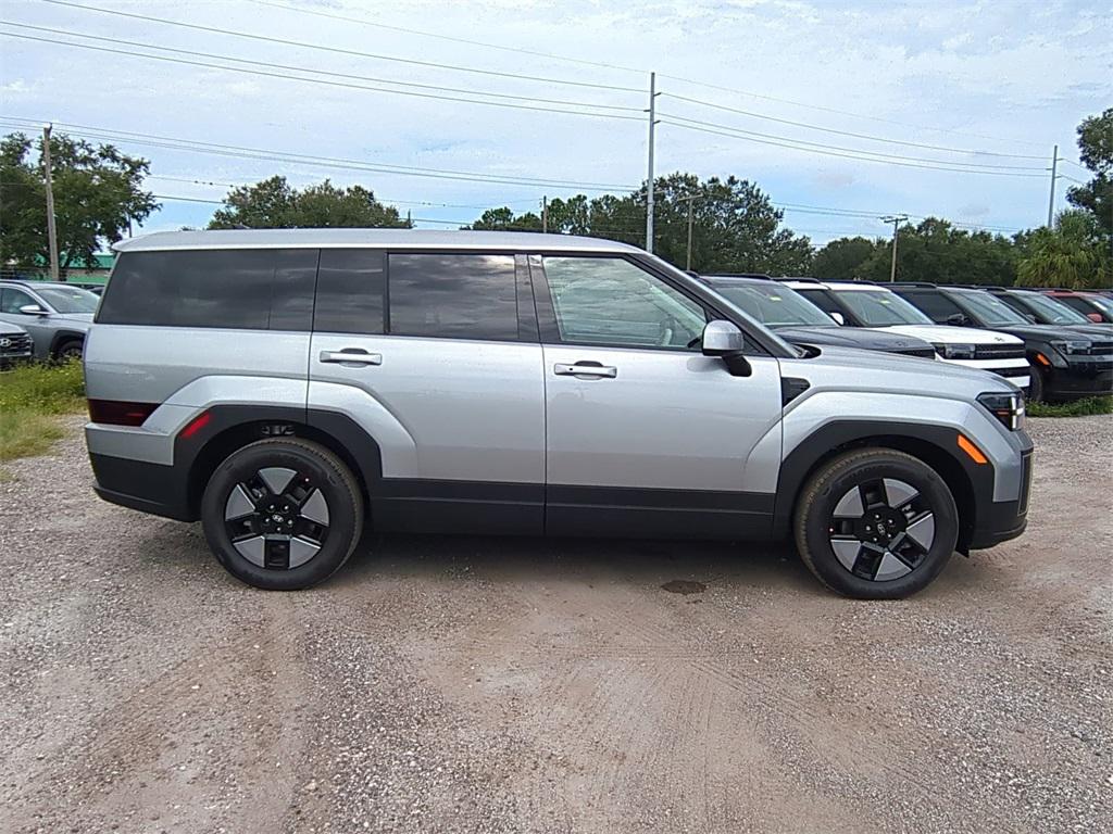 2026 Hyundai Santa Fe SE photo 3