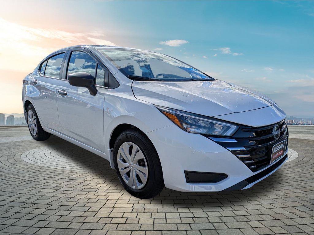 2025 Nissan Versa Sedan S's photo