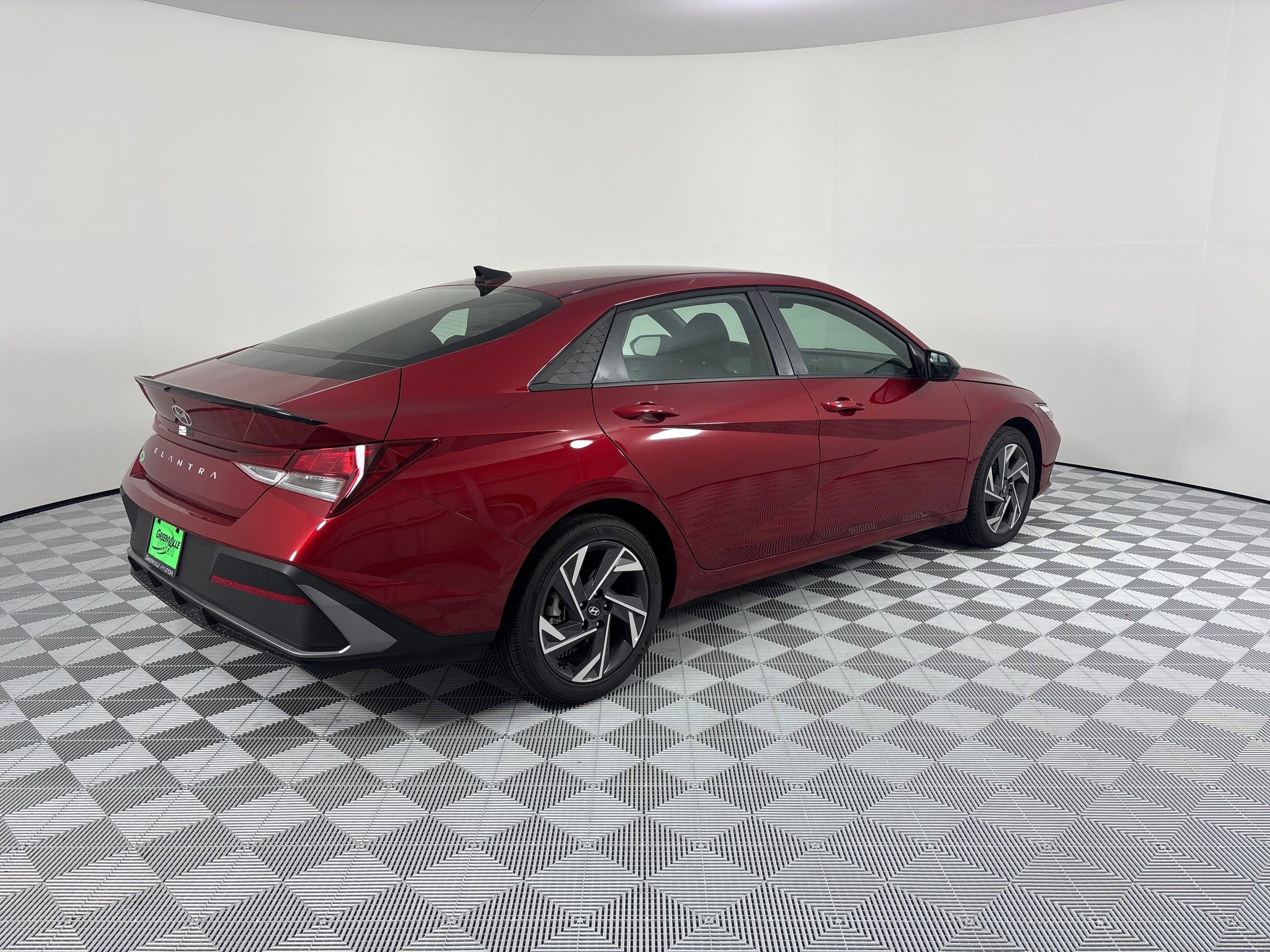 2025 Hyundai Elantra SEL Sport photo 8