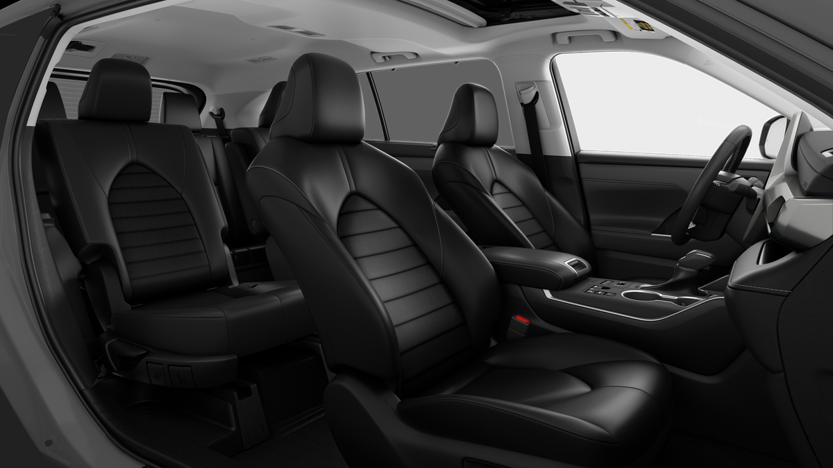 2025 Toyota Highlander XLE photo 11