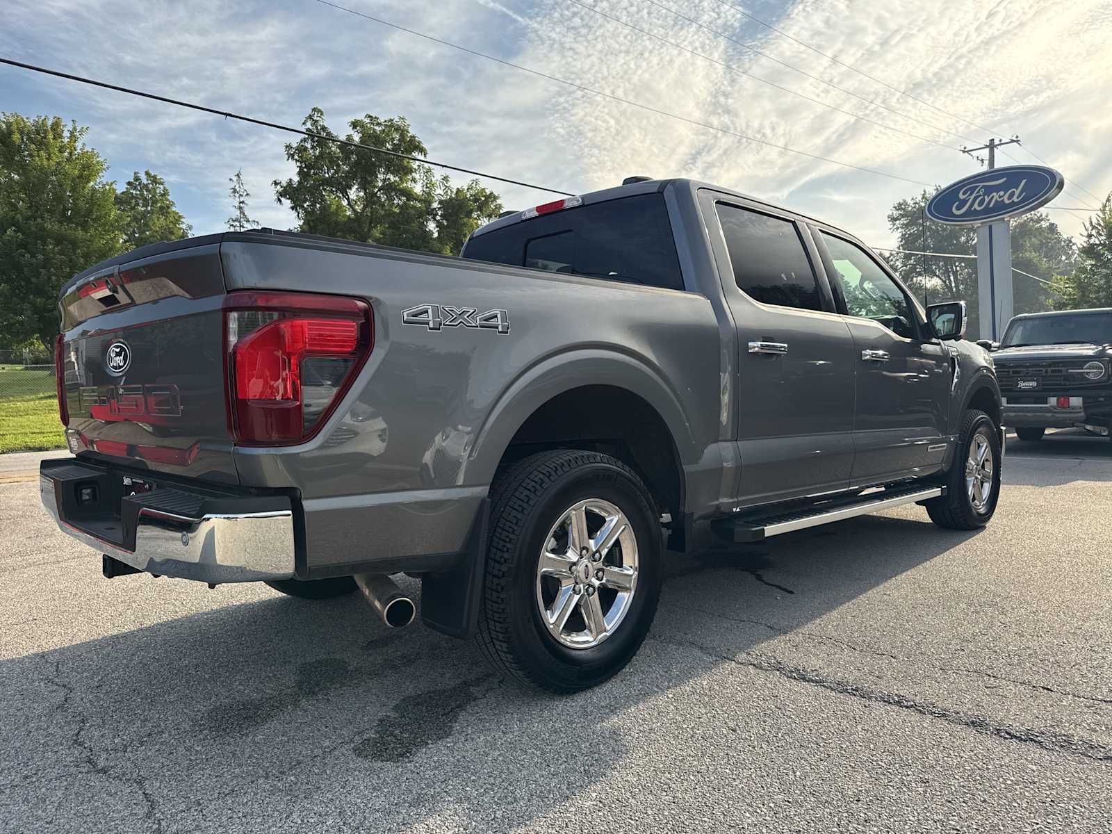 2024 Ford F-150 XLT photo 4
