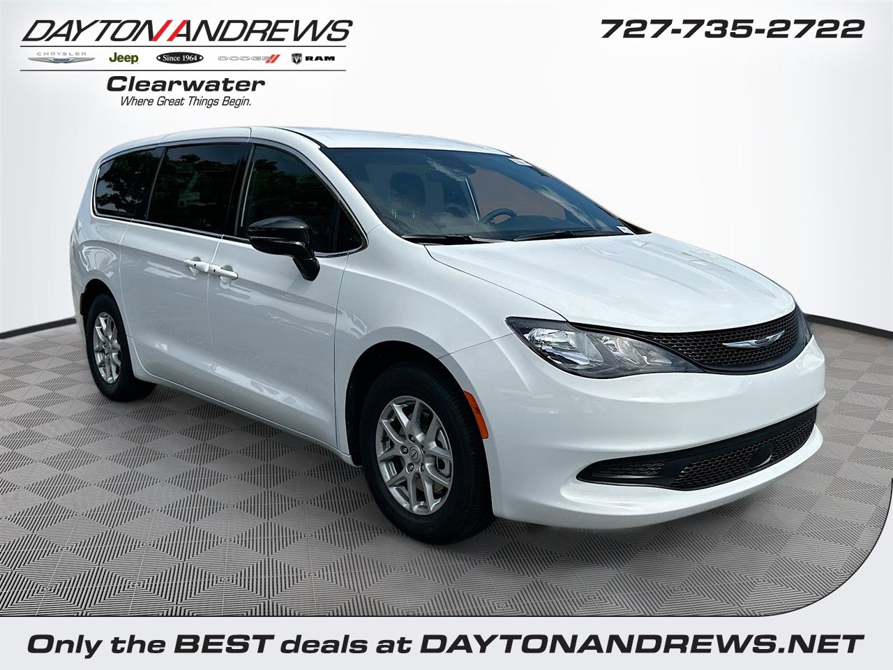 2026 Chrysler Voyager LX's photo