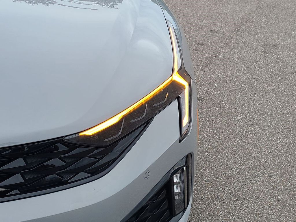 2026 Kia K5 GT-Line photo 10