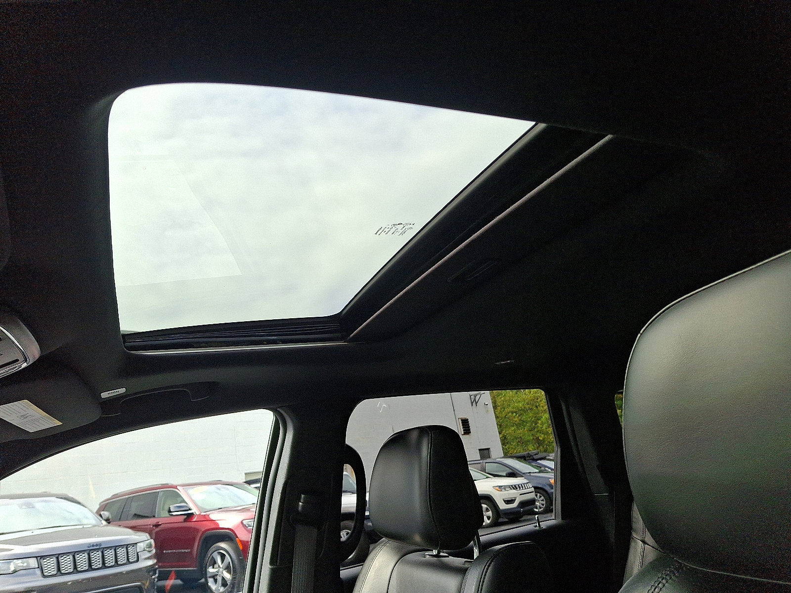 2020 Jeep Grand Cherokee Altitude photo 11