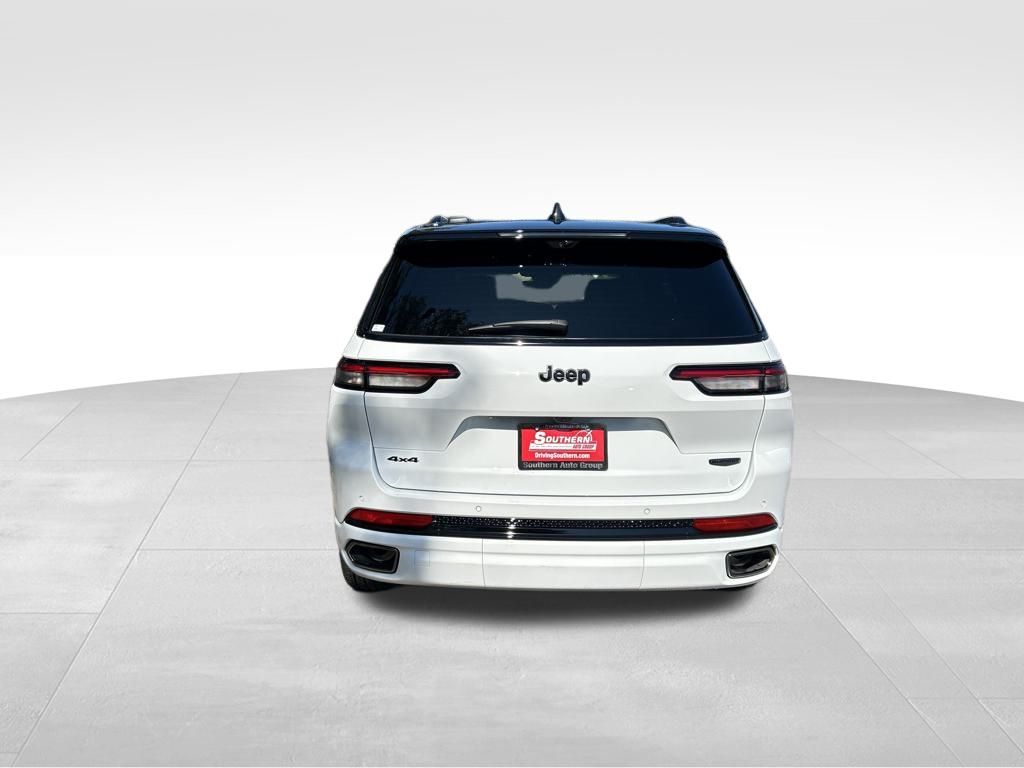 2025 Jeep Grand Cherokee L Summit photo 4