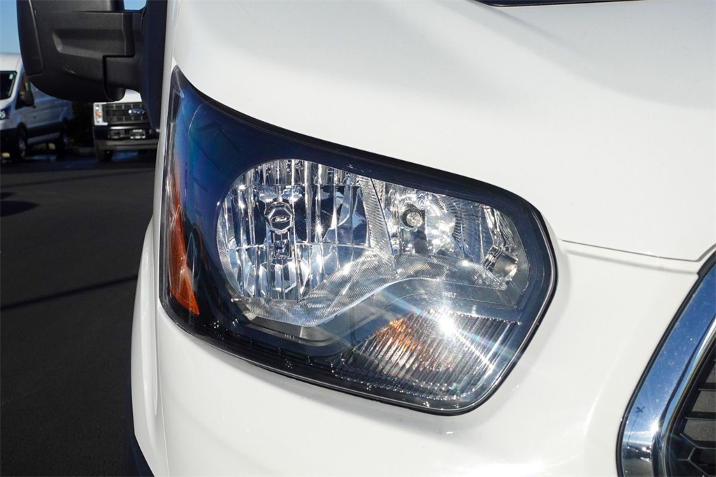 2024 Ford Transit photo 4