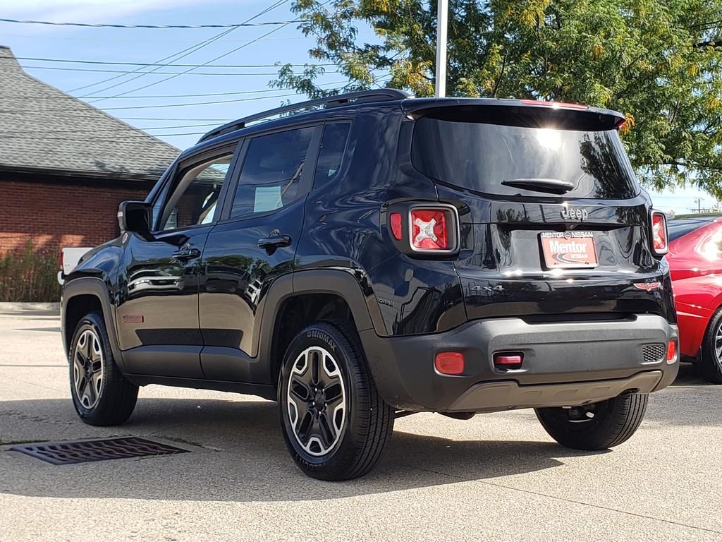 2017 Jeep Renegade Trailhawk photo 5