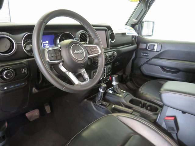 2023 Jeep Wrangler Sahara 4xe photo 2