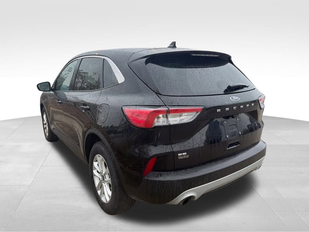 2021 Ford Escape SE photo 3