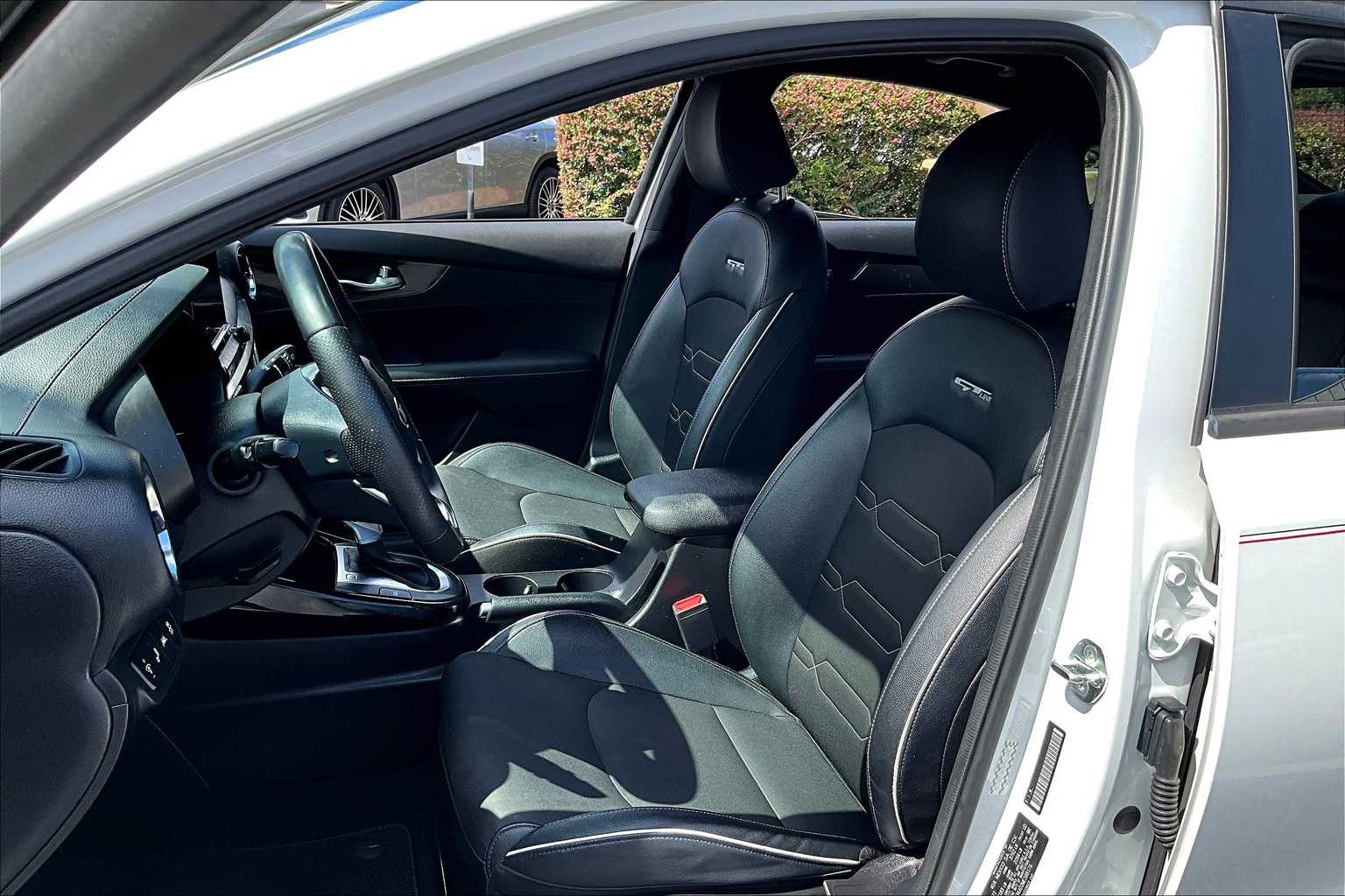 2021 Kia Forte GT-Line photo 7
