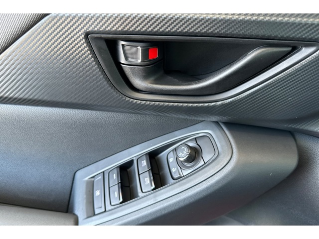 2025 Subaru Crosstrek Premium photo 11