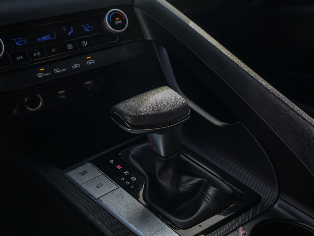 Used 2021 Black Hyundai SEL image 33