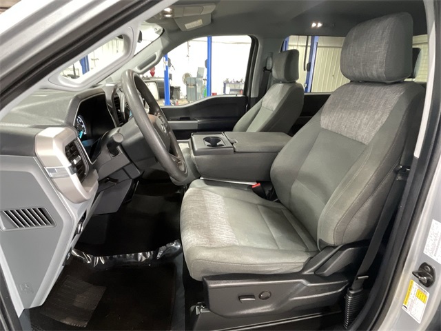 2023 Ford F-150 XLT photo 17