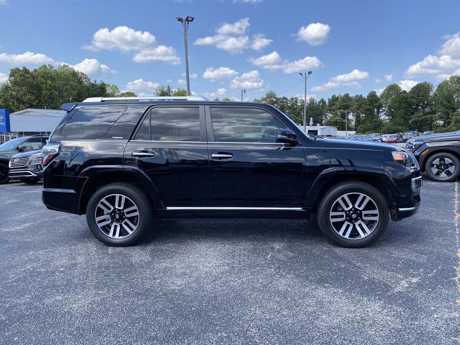 2016 Toyota 4Runner Limited 4WD photo 3
