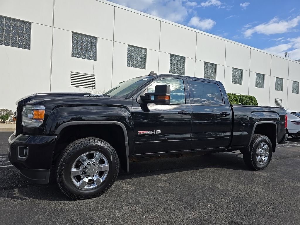 2019 Gmc Sierra HD SLT photo 2