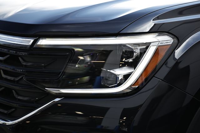 2024 Volkswagen Atlas SEL Premium R-Line photo 10