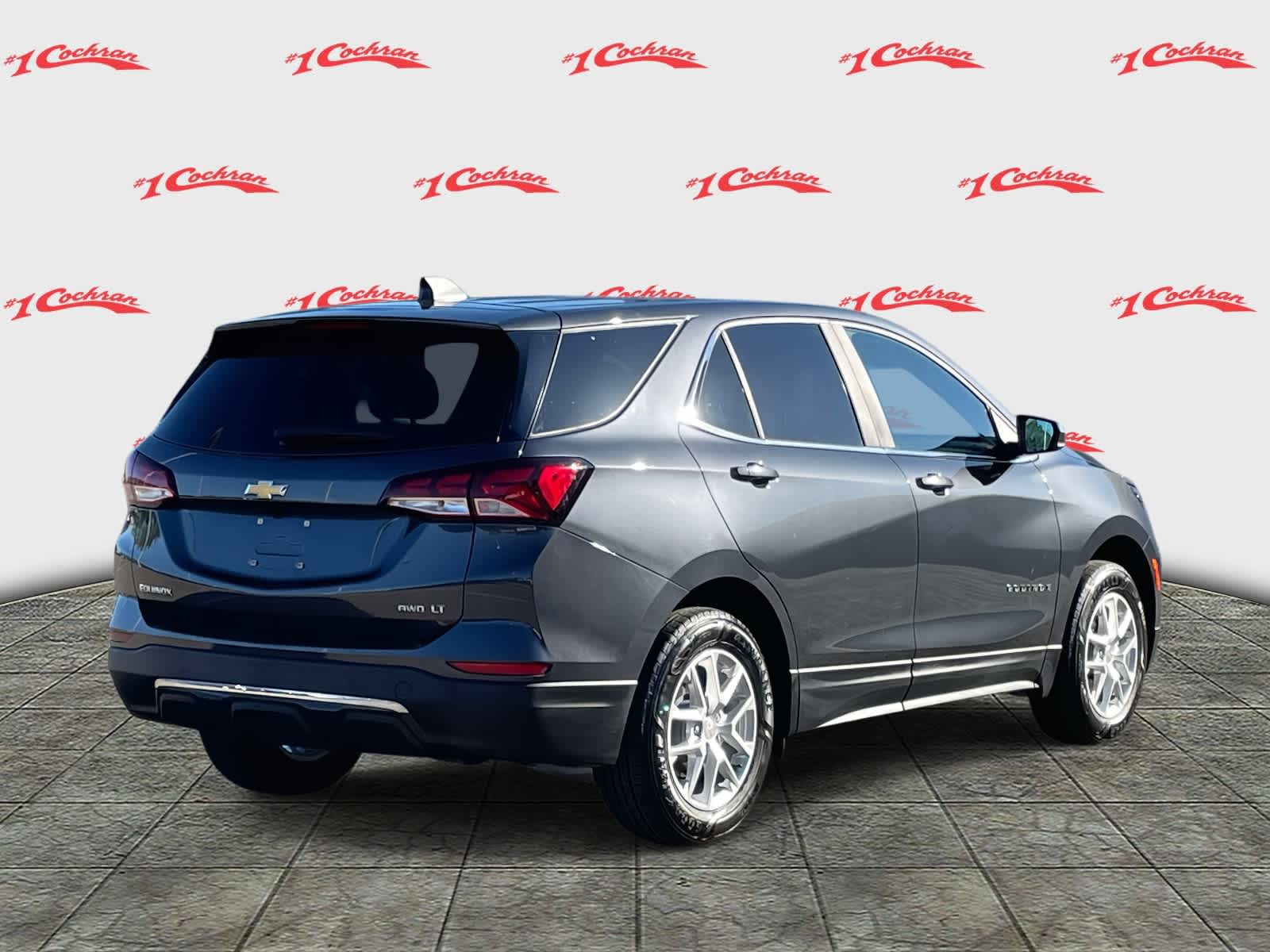 2023 Chevrolet Equinox LT photo 3