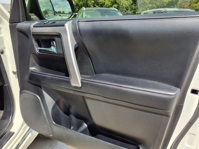 2017 Toyota 4Runner Limited photo 19