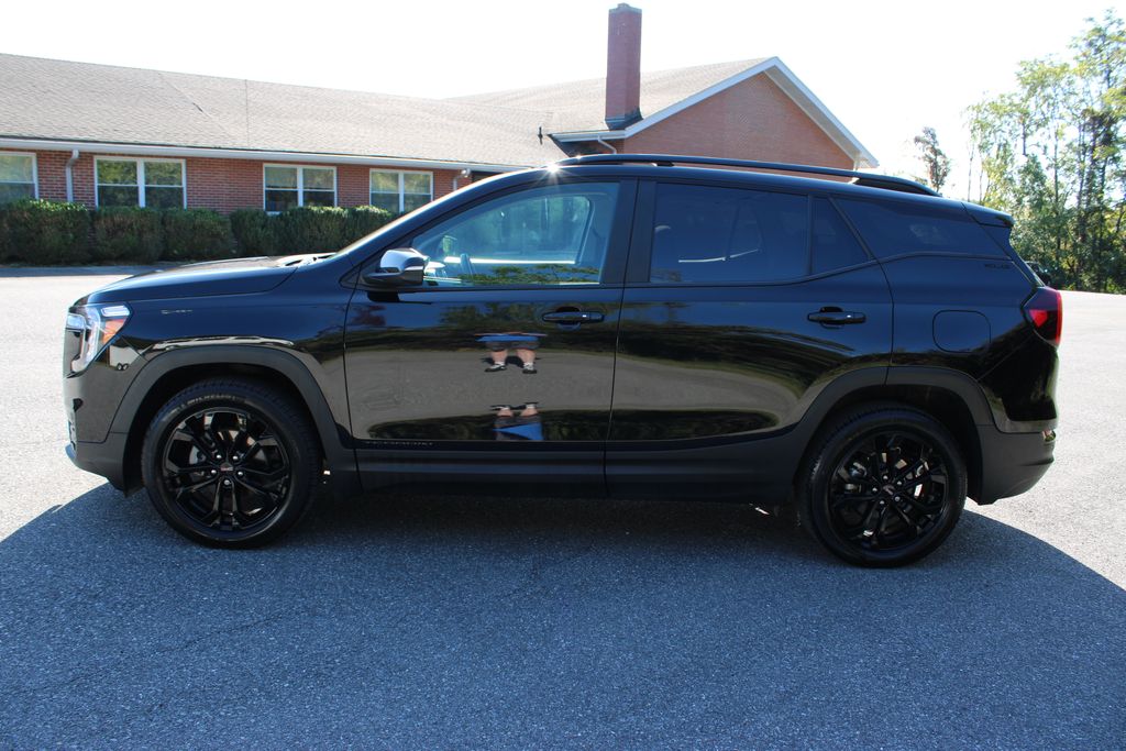2022 Gmc Terrain SLE photo 3