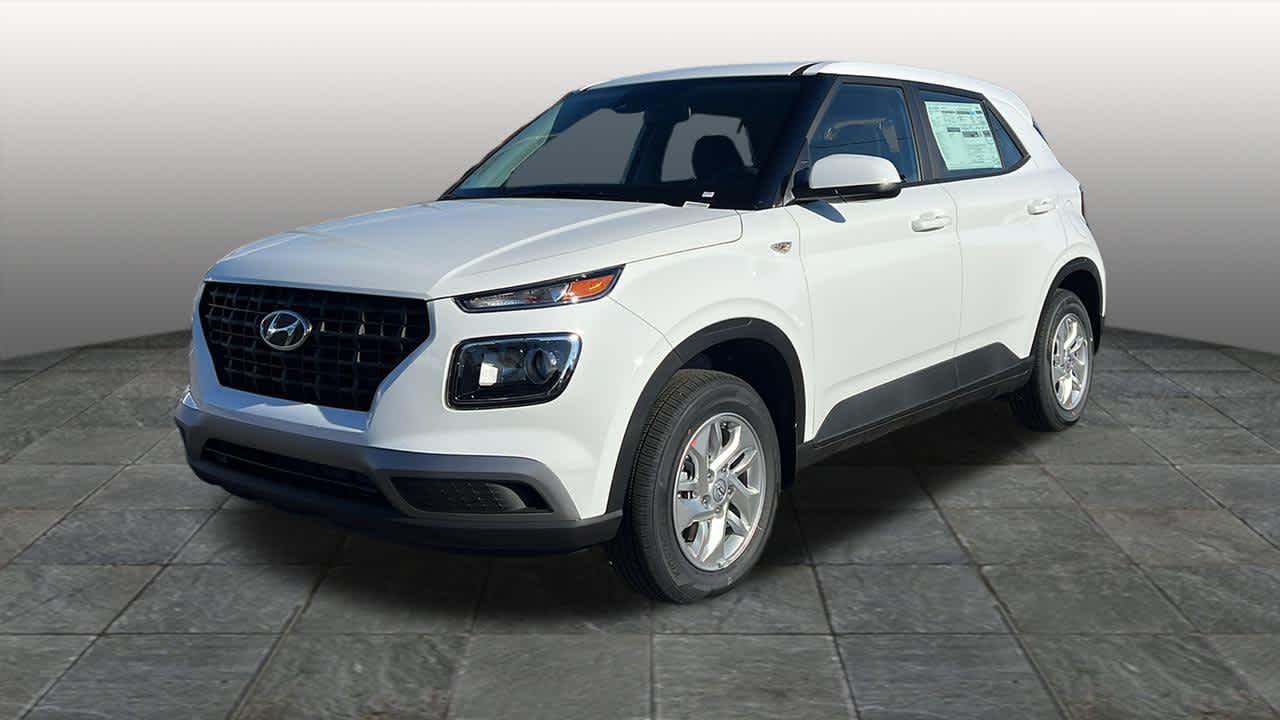 2026 Hyundai Venue SE's photo