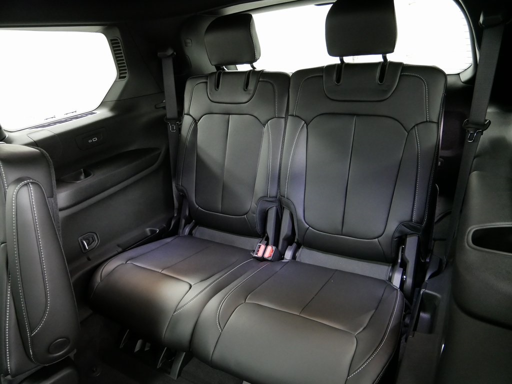 2025 Jeep Grand Cherokee Limited photo 9