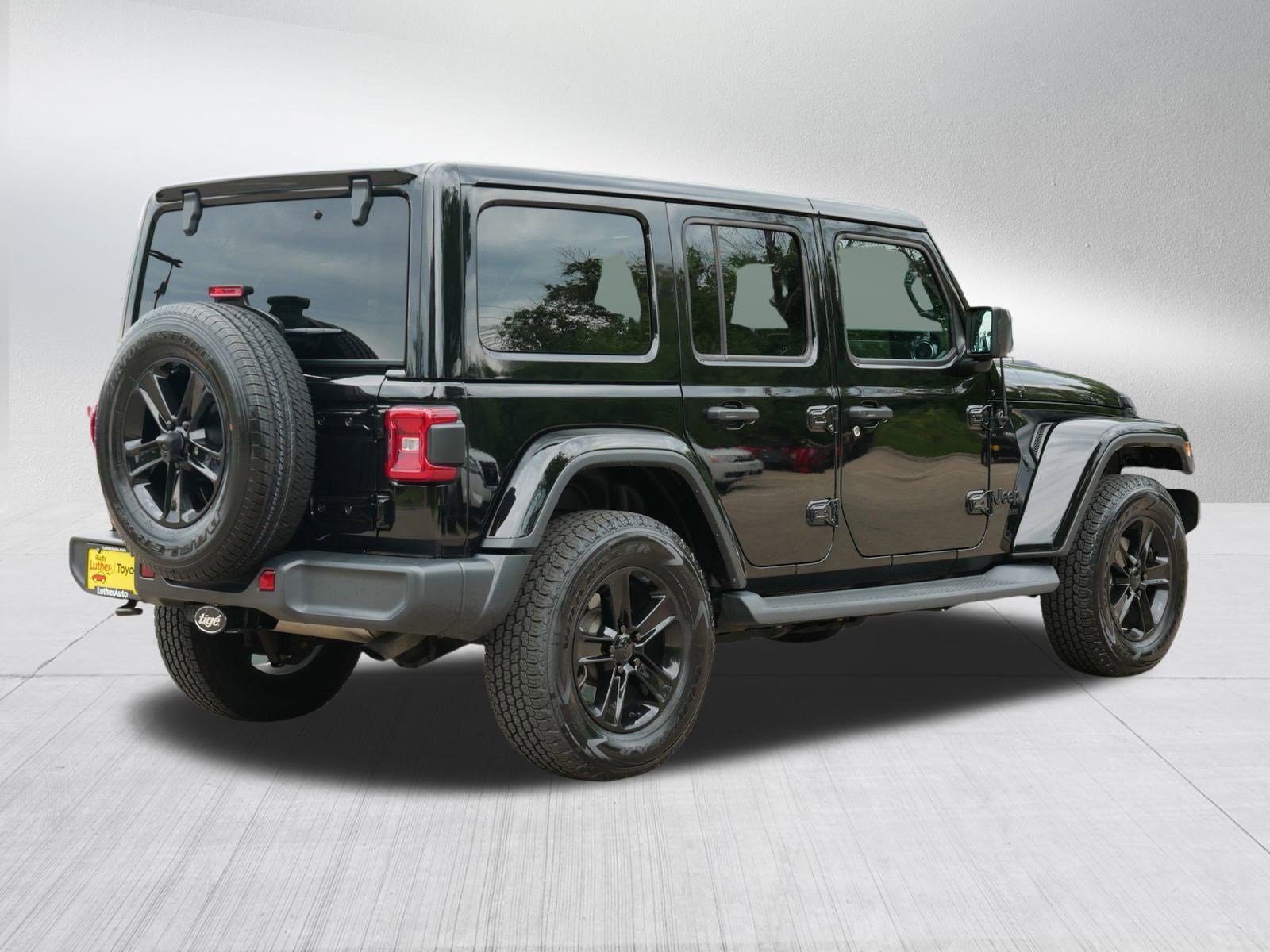 2020 Jeep Wrangler Unlimited Sahara Altitude photo 7