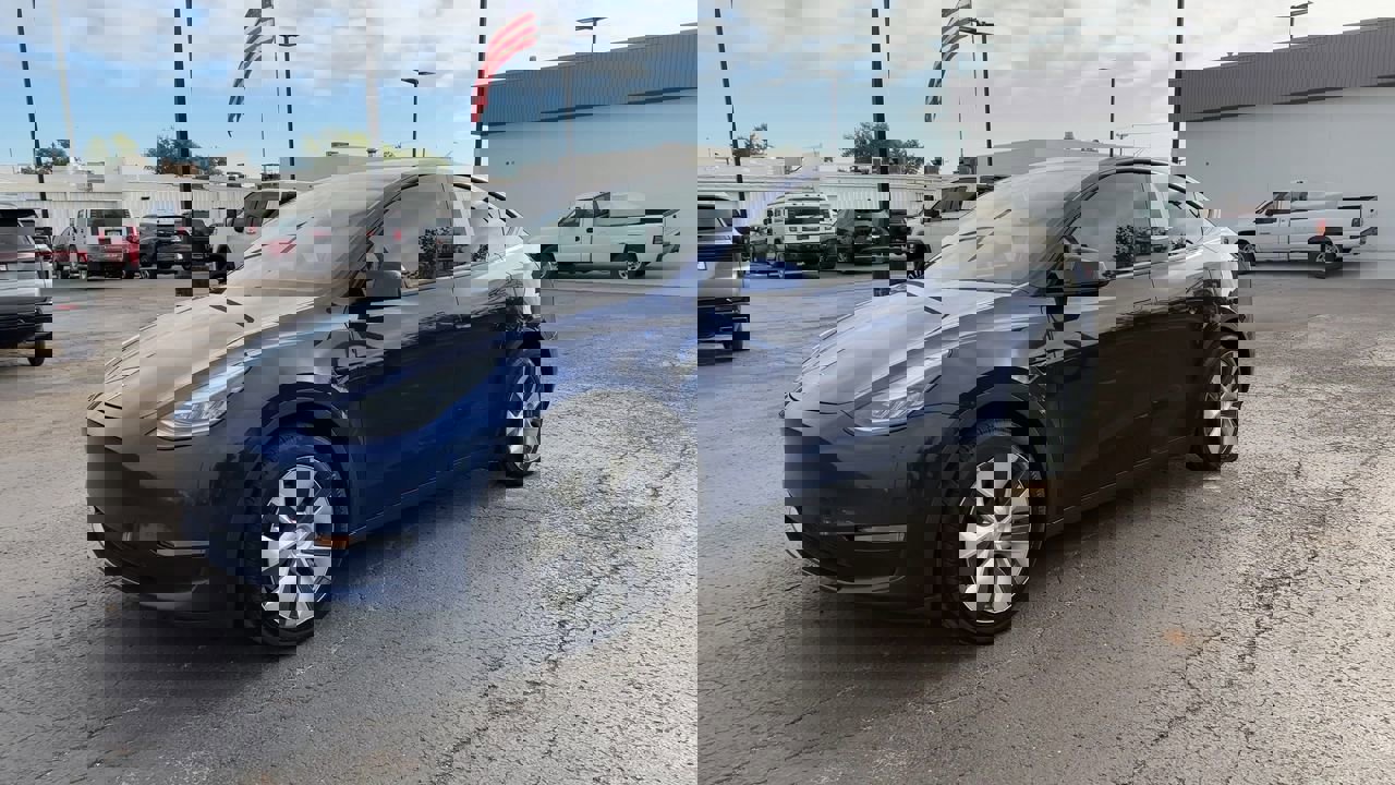 2020 Tesla Model Y Long Range photo 4