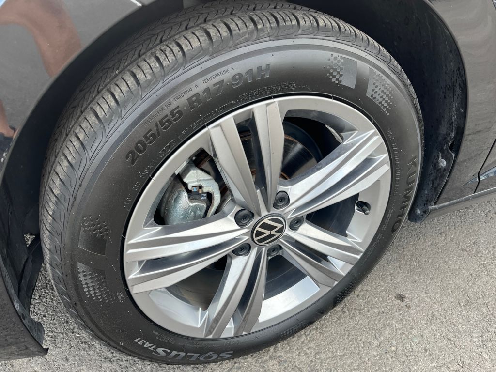 2024 Volkswagen Jetta 1.5T SE photo 2