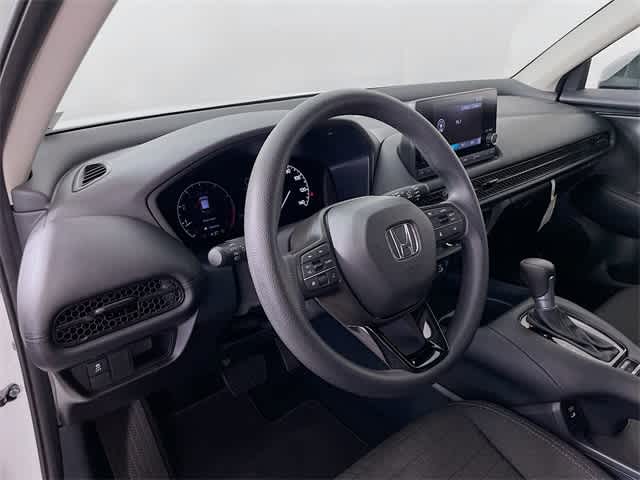 2025 Honda HR-V LX photo 11