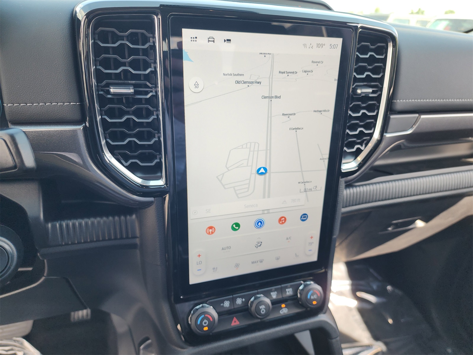 2025 Ford Ranger Lariat photo 16