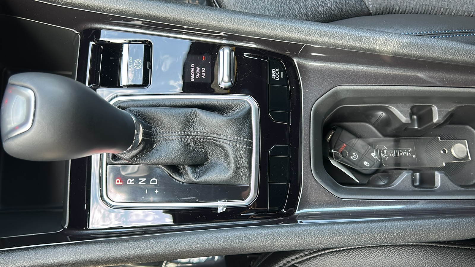 2025 Jeep Compass Latitude photo 28