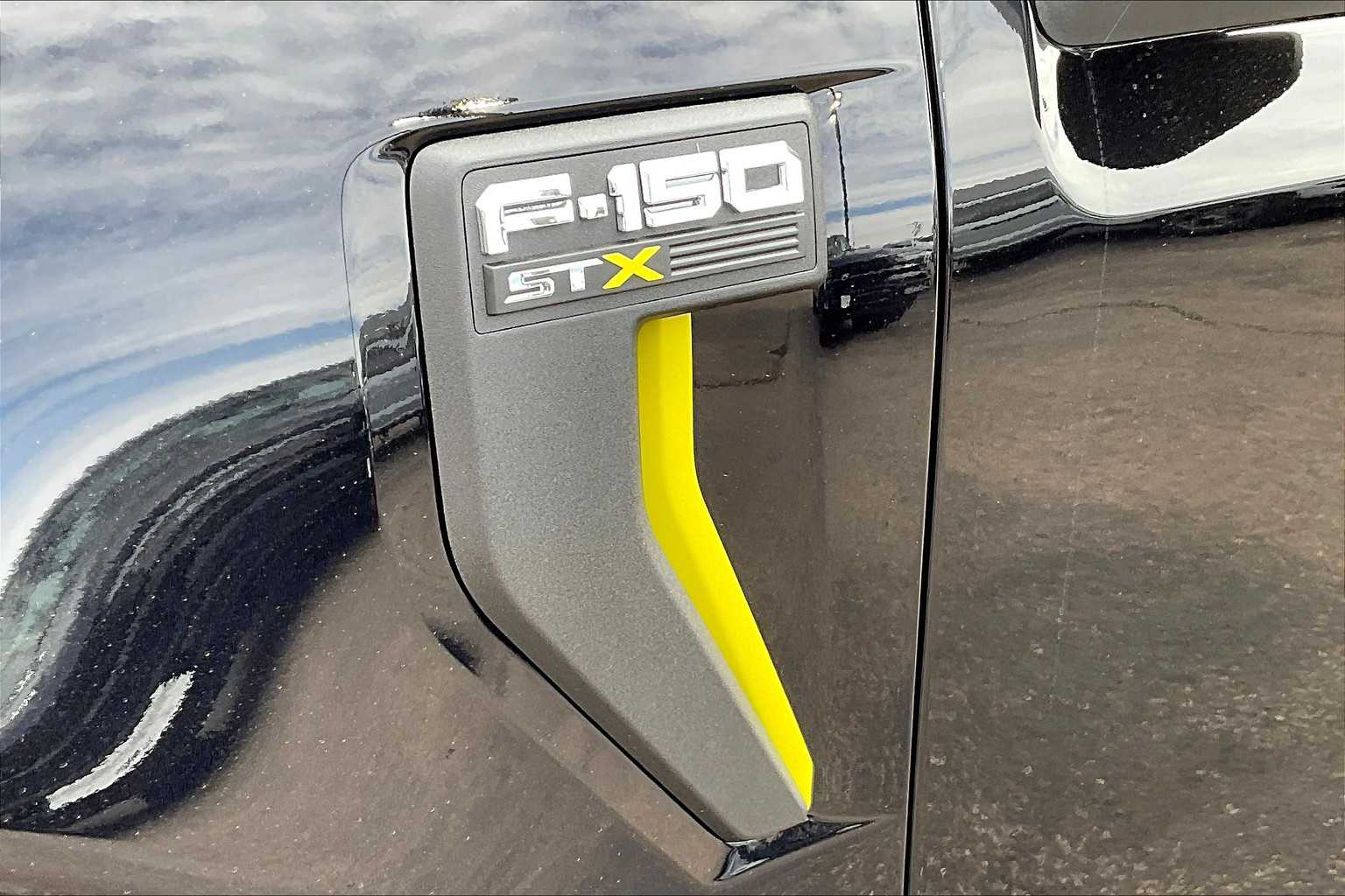 2025 Ford F-150 STX photo 15