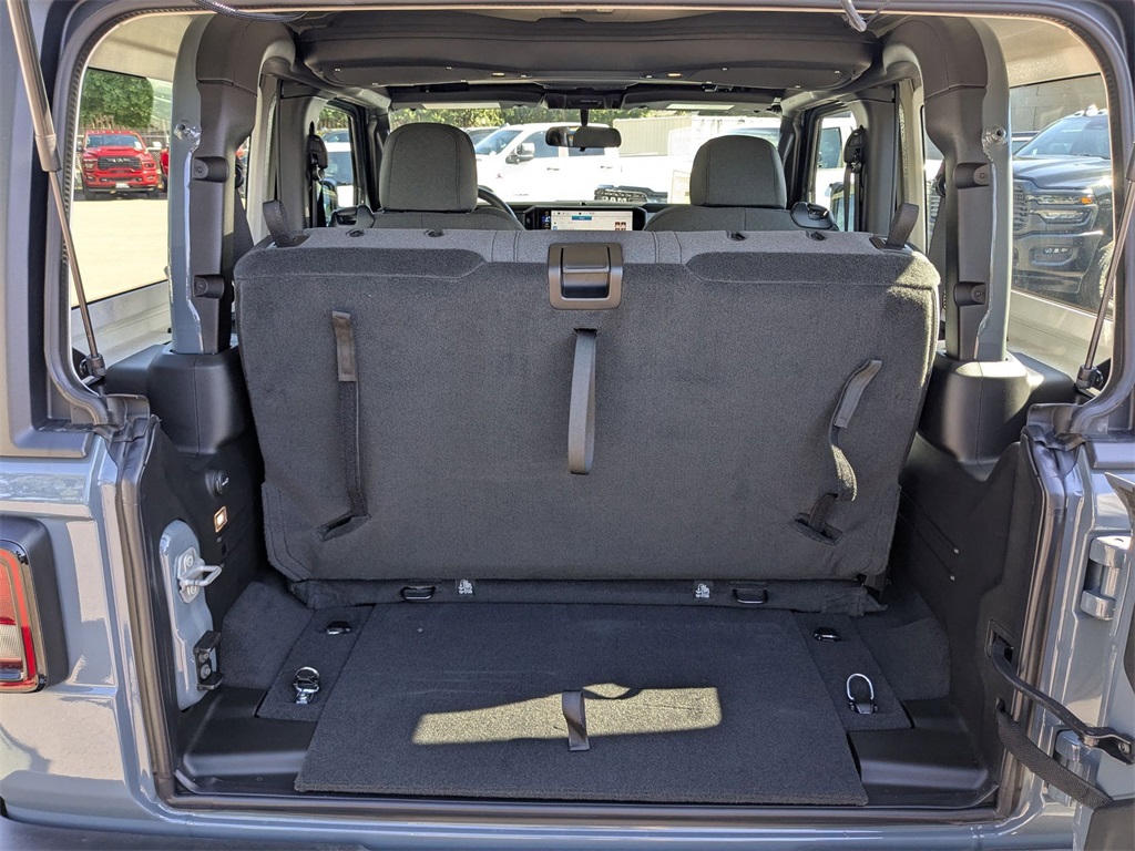 2025 Jeep Wrangler Sport photo 10