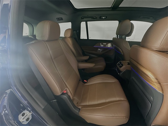 2026 Mercedes Benz GLS 450 4MATIC photo 27