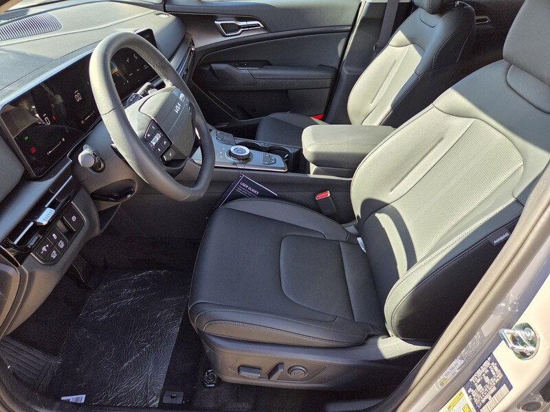 2026 Kia Sportage EX X-Line photo 6