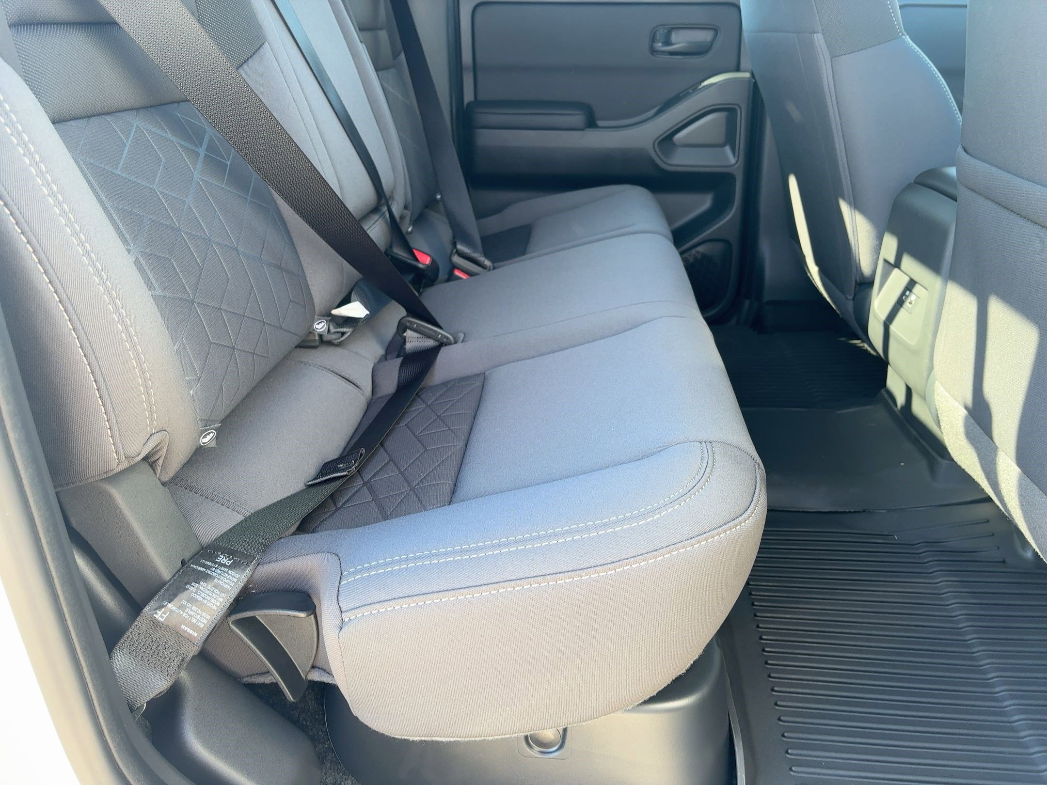 2026 Nissan Frontier SV photo 25