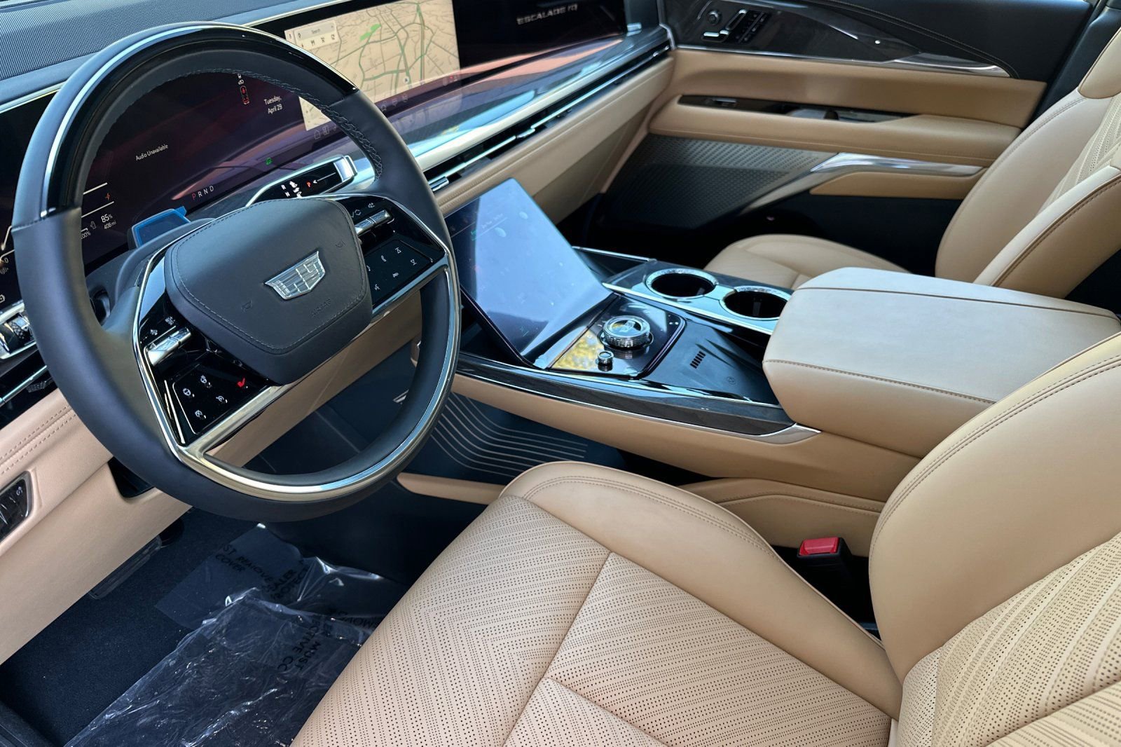 2025 Cadillac Escalade IQ Luxury photo 8