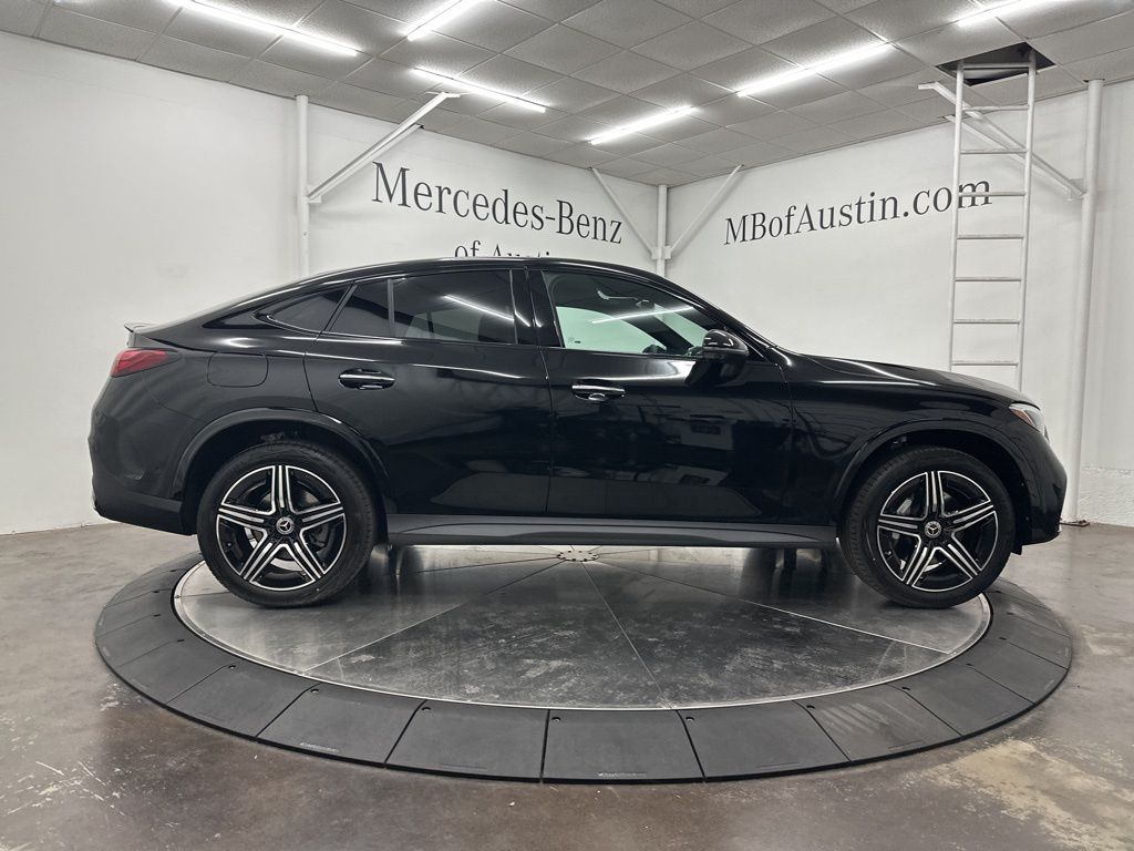 2025 Mercedes Benz GLC 300 Coupe photo 3