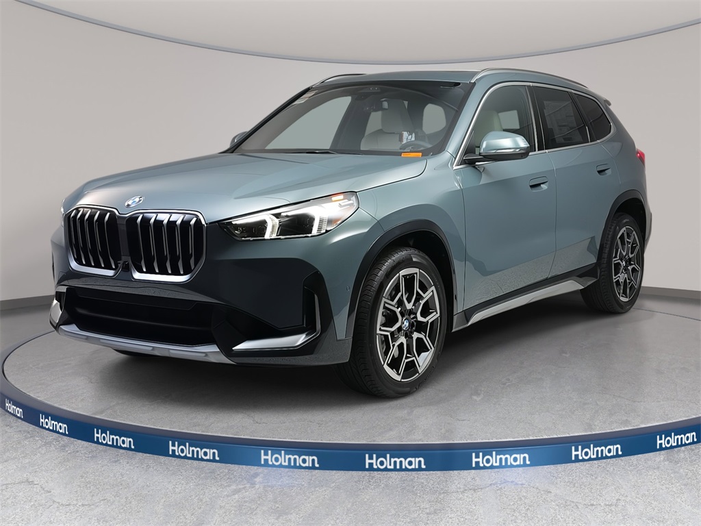 2026 BMW X1 28i's photo