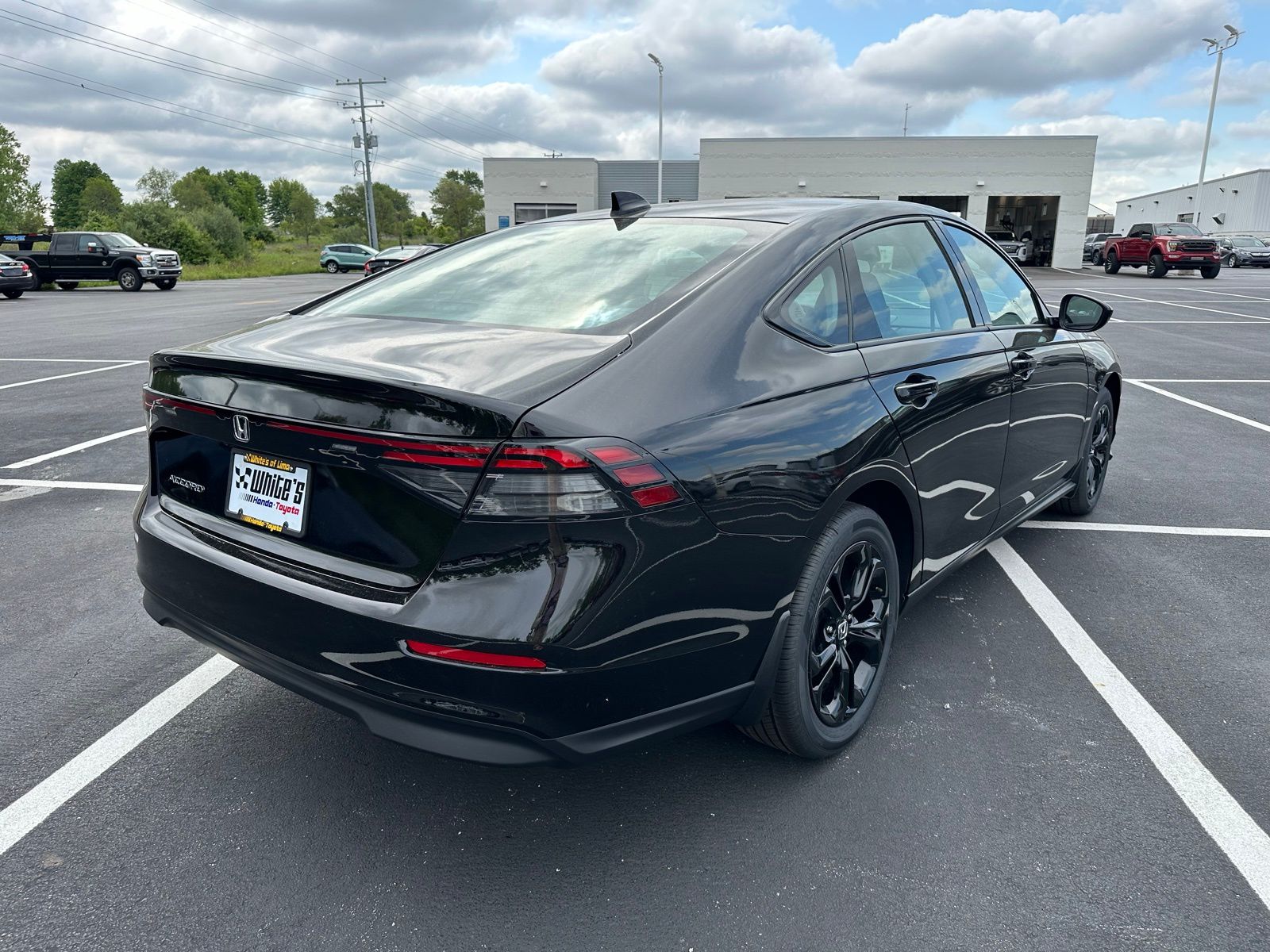 2025 Honda Accord 1.5T SE photo 3