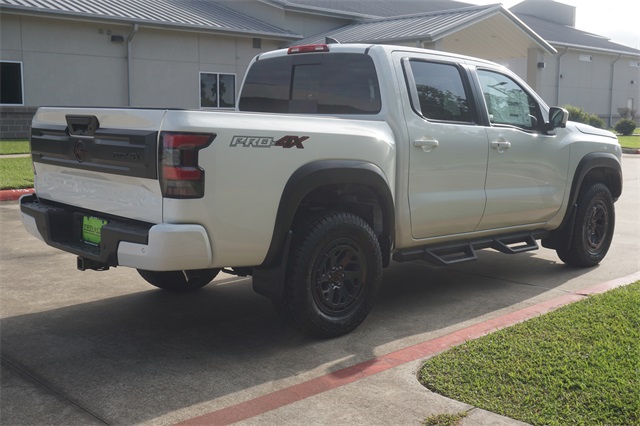 2026 Nissan Frontier PRO-4X photo 4