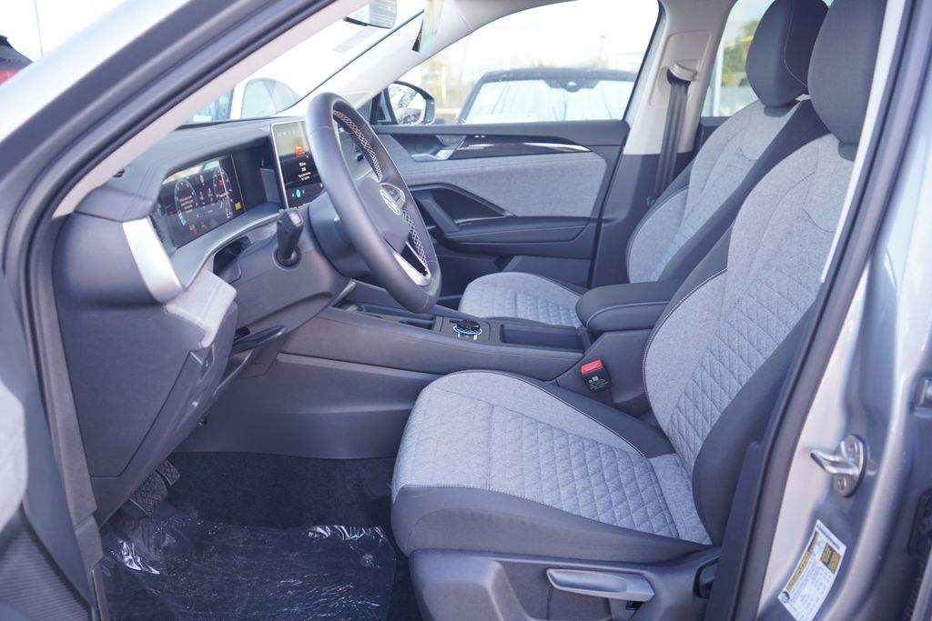 2026 Volkswagen Tiguan S photo 3