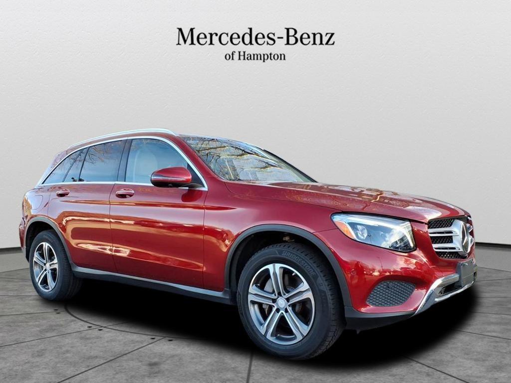 2016 Mercedes-Benz GLC GLC300's photo