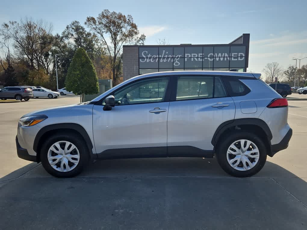 Used 2023 Toyota Corolla Cross L with VIN 7MUAAAAG0PV049165 for sale in Northfield, Minnesota