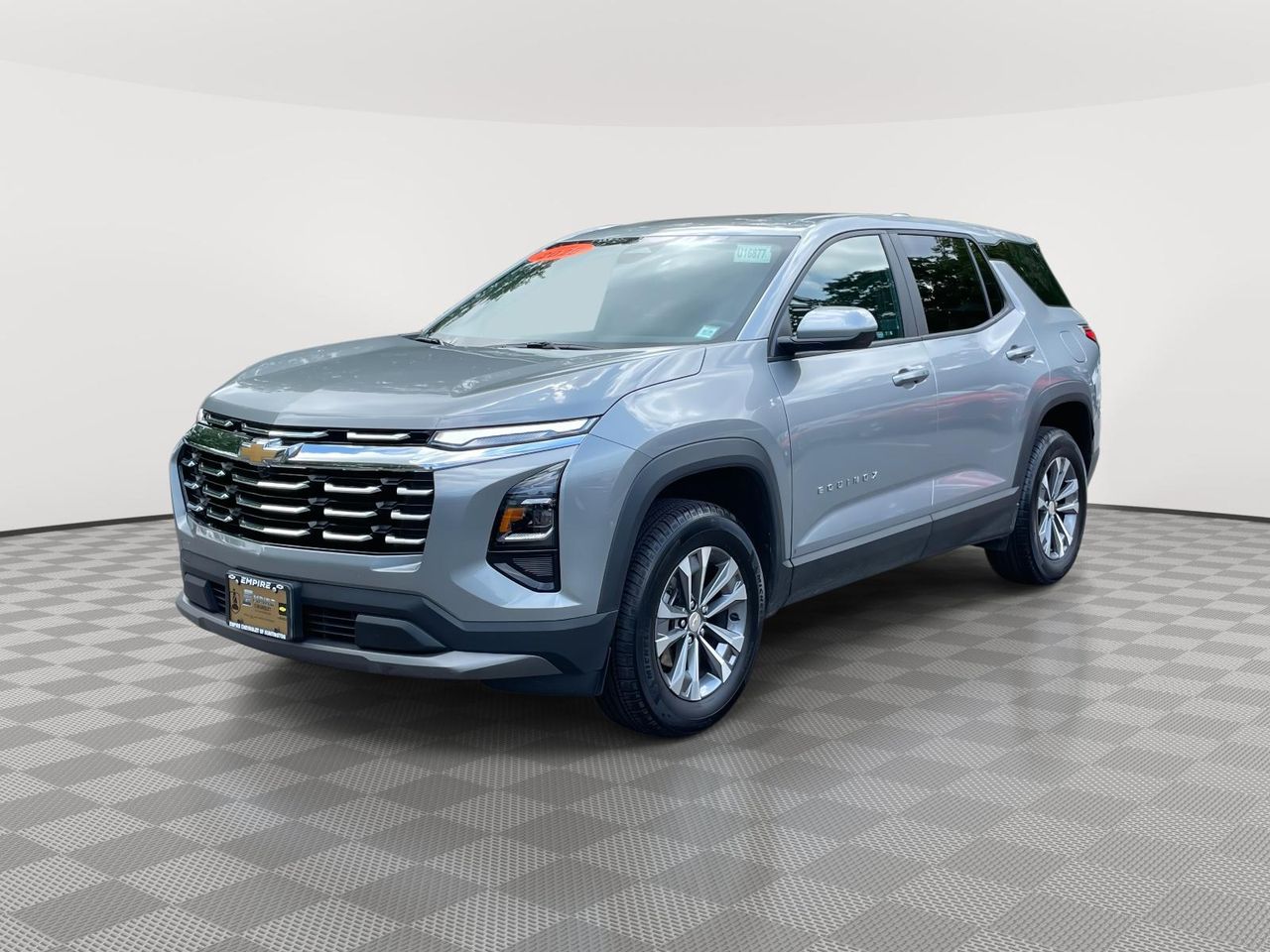 2025 Chevrolet Equinox LT photo 3