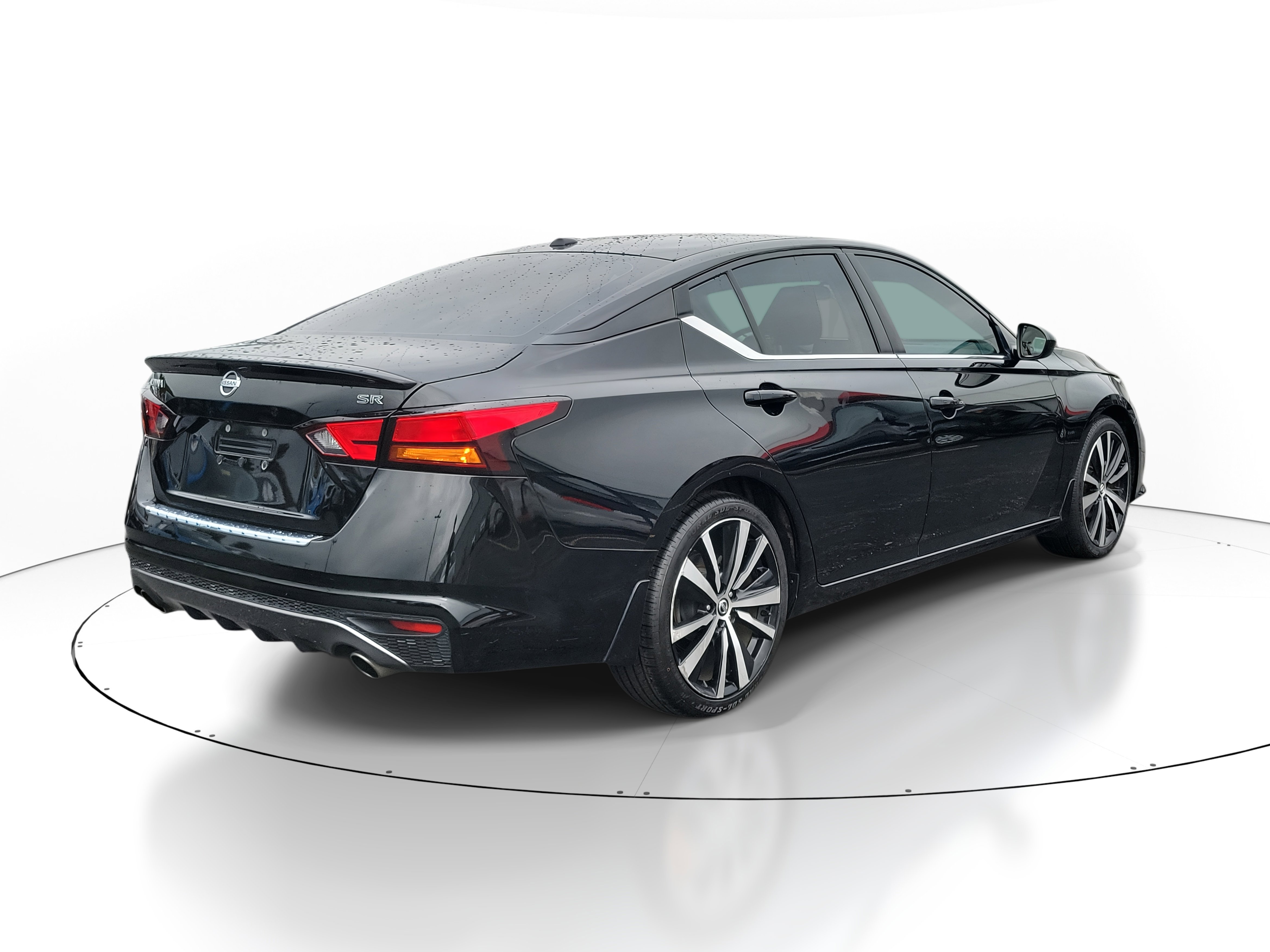 2019 Nissan Altima 2.5 SR photo 4
