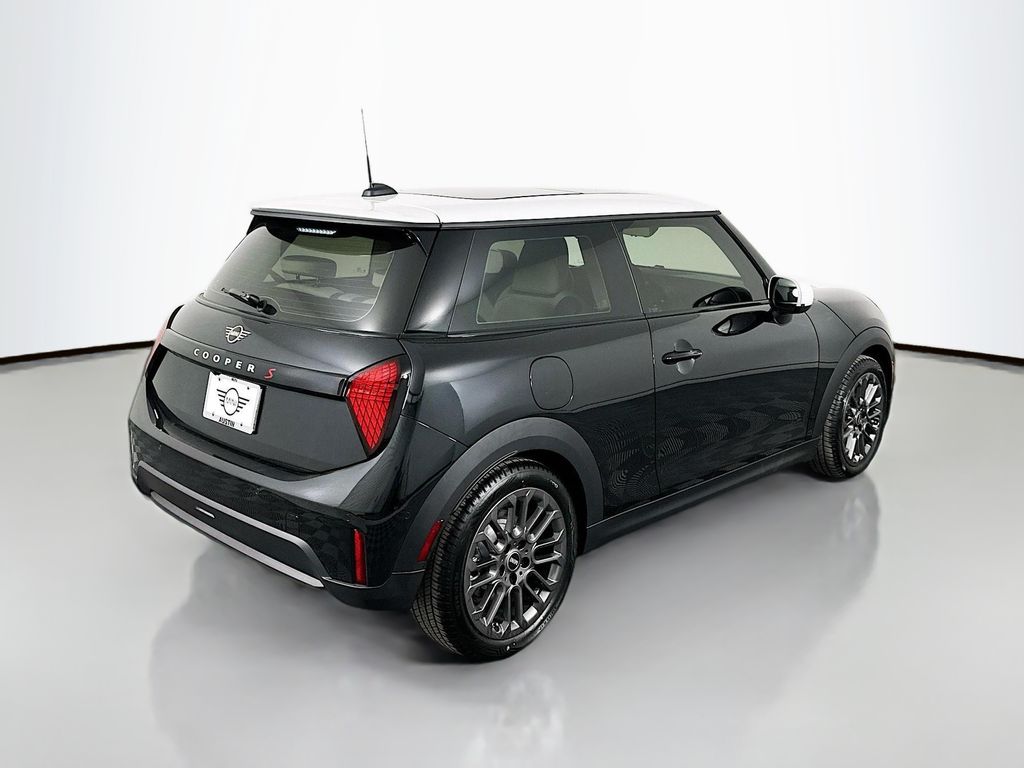 2025 Mini Cooper S Hardtop 2 Door photo 4