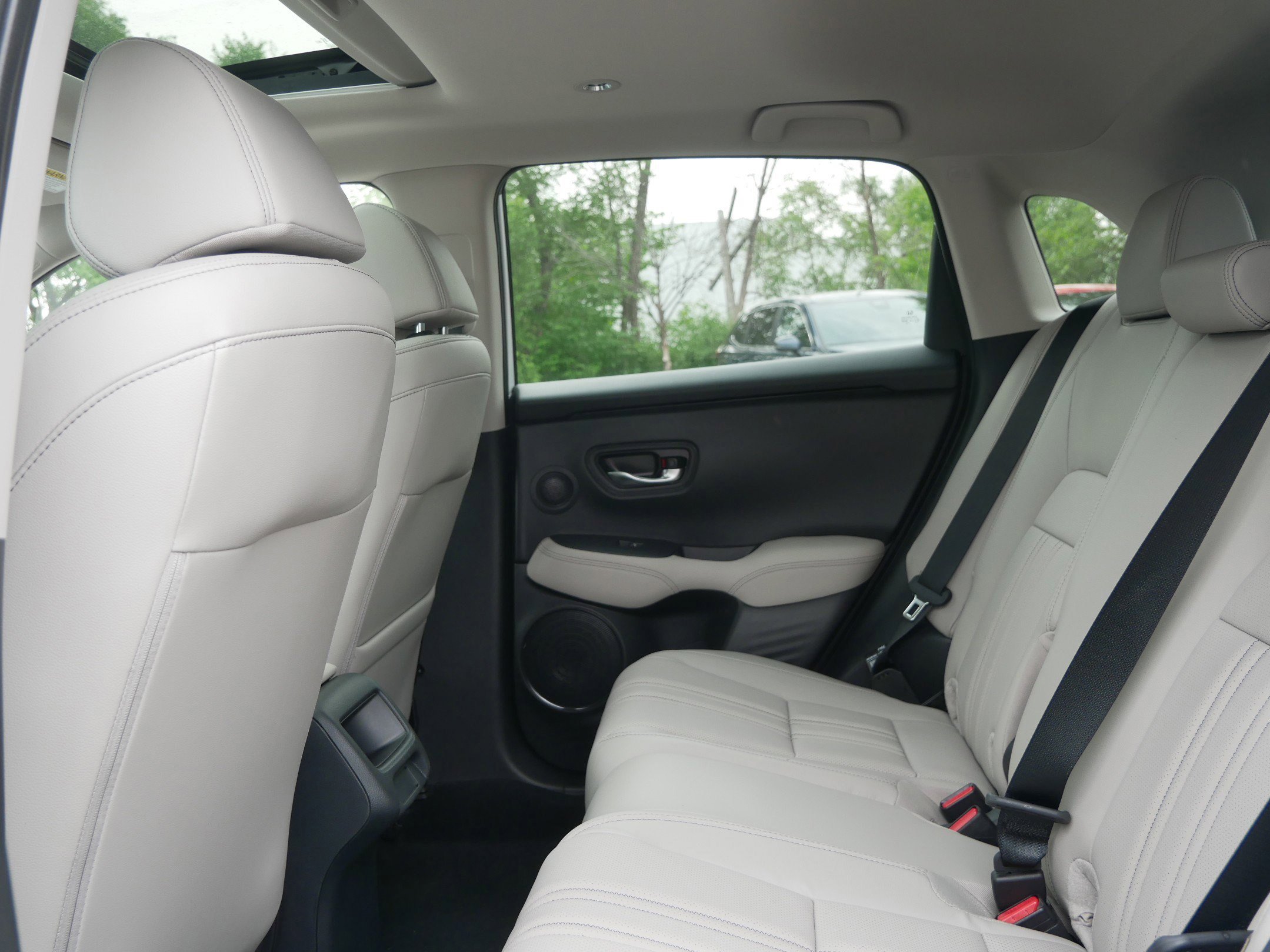 2026 Honda HR-V EX-L photo 10